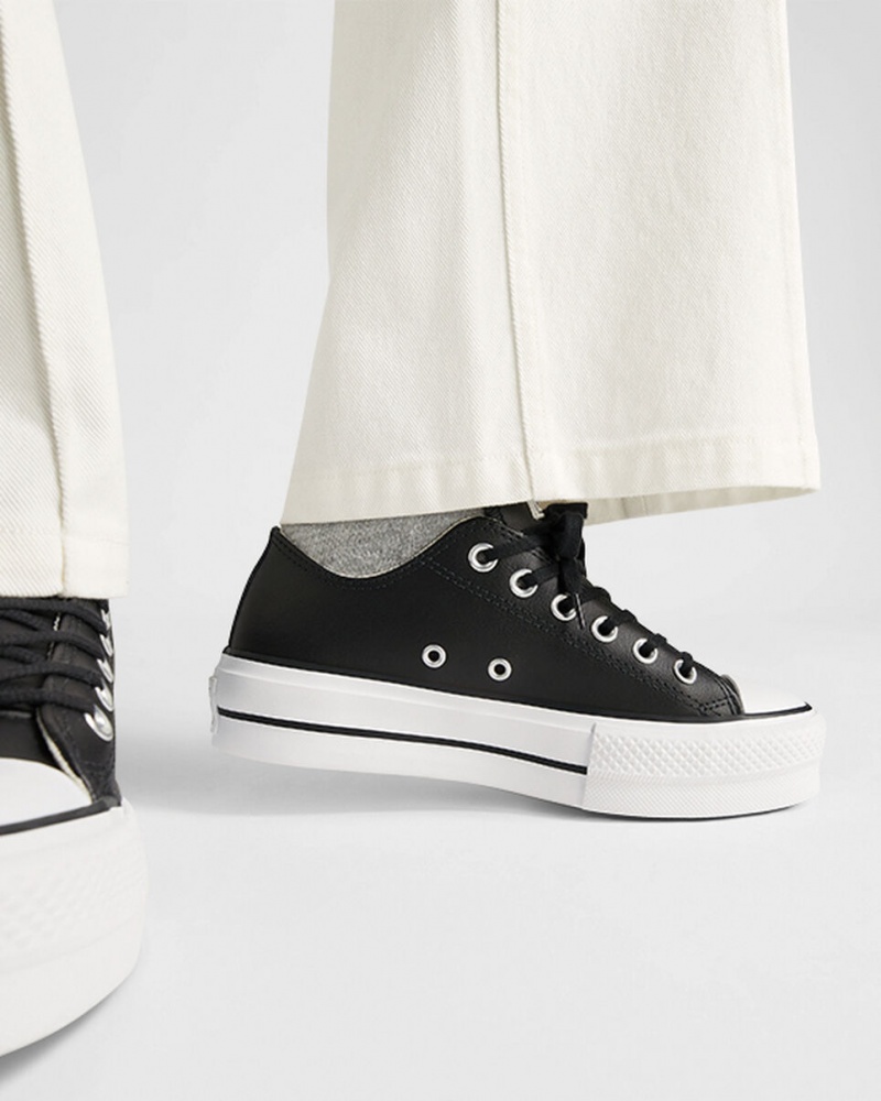 Converse Chuck Taylor All Star Lift Platformie Skórzane Czarne Czarne Białe | 235810-OXH